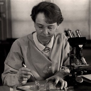 600px-Barbara_McClintock_at_C.S.H._1947-2